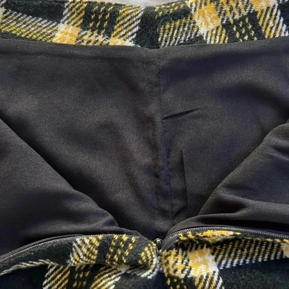 Gilli Plaid Mini Skirt K1 - Picture 4 of 6